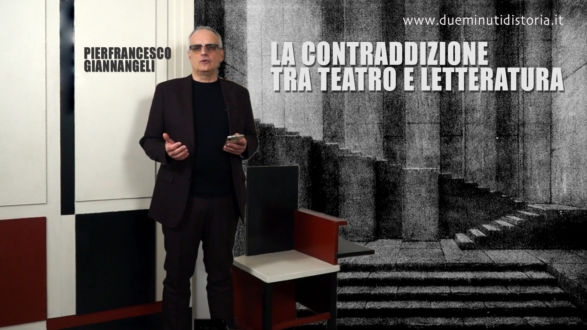 La contraddizione tra teatro e letteratura